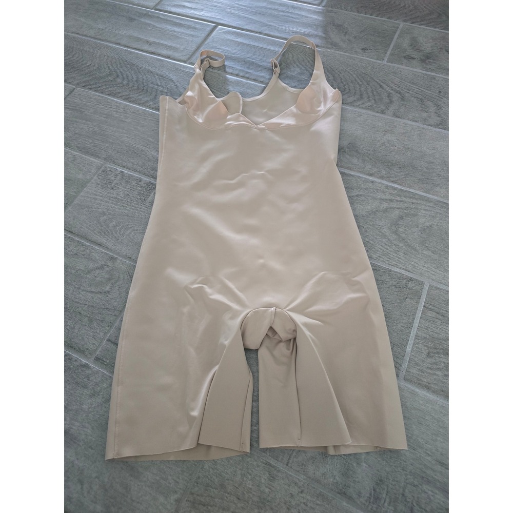 Chantelle Nude Seamless Open Bust Mid Thigh Body Shaper XL Shapewear Bodysuit